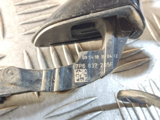 Ручка двери задней левой Volkswagen Touareg 2010 2018