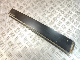 Накладка двери задней левой Volkswagen Touran 2003 2010