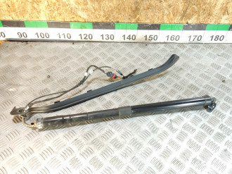 Амортизатор двери багажника Volkswagen Touareg 2010 2018