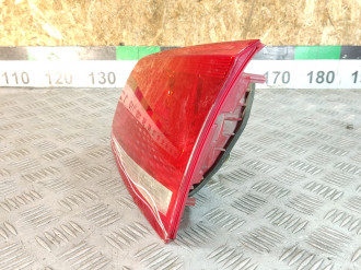 Фонарь задний внутренний правый Volkswagen Touareg 2010 2018