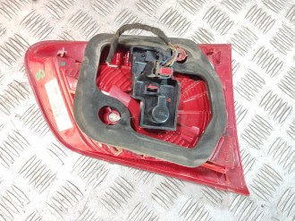 Фонарь задний внутренний правый Volkswagen Touareg 2010 2018