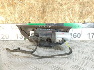 Замок багажника Volkswagen Touareg 2010 2018