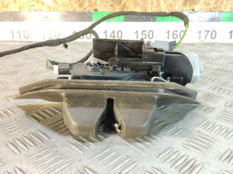 Замок багажника Volkswagen Touareg 2010 2018