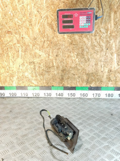 Замок багажника Volkswagen Touareg 2010 2018