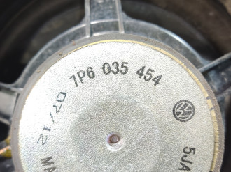 Динамик Volkswagen Touareg 2010 2018