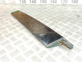 Накладка двери передней правой Volkswagen Touareg 2010 2018