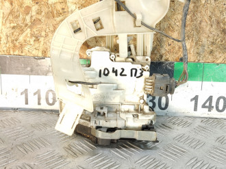 Замок двери задней правой Volkswagen Touareg 2010 2018