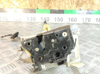 Замок двери задней правой Volkswagen Touareg 2010 2018