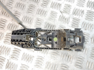 Кронштейн ручки передней правой Volkswagen Touareg 2010 2018