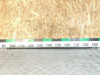 Молдинг стекла двери правой задней Volkswagen Touareg 2010 2018