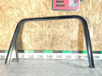 Накладка стекла двери задней правой Volkswagen Touareg 2010 2018