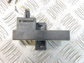 Антенна Volkswagen Touareg 2010 2018