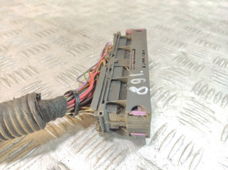 Разъем блока управления двигателя Volkswagen Touareg 2002 2010