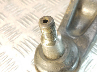 Рычаг передний правый нижний Volkswagen Touareg 2002 2010