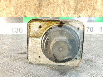 Радиатор масляный Volkswagen Touareg 2002 2010