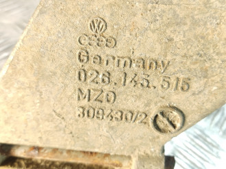 Кронштейн гидроусилителя Volkswagen Passat b3 B3