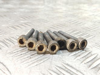 Болт Гайка впускного коллектора Volkswagen Touareg 2002 2010