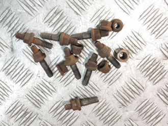 Болт Шпилька Гайка выпускного коллектора Volkswagen Touareg 2002 2010