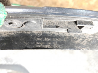 Молдинг крыла заднего правый Volkswagen Touareg 2010 2018