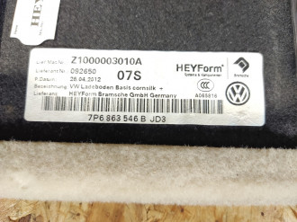 Пол багажника Volkswagen Touareg 2010 2018