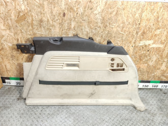 Обшивка багажника правая Volkswagen Touareg 2010 2018