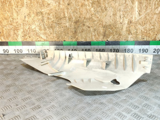 Обшивка стойки правая Volkswagen Touareg 2010 2018