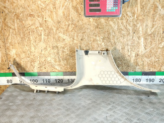 Накладка порога внутренняя задняя правая Volkswagen Touareg 2010 2018