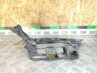 Направляющая бампера Volkswagen Touareg 2010 2018