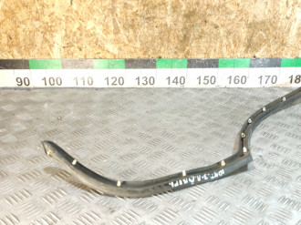 Уплотнитель двери задней левой Volkswagen Touareg 2010 2018