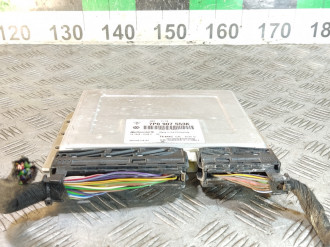 Блок электронный Volkswagen Touareg 2010 2018