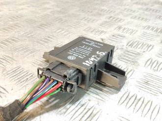 Блок электронный Volkswagen Touareg 2010 2018