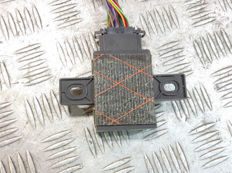 Блок электронный Volkswagen Touareg 2010 2018