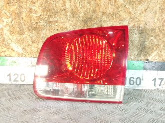 Фонарь задний внутренний правый Volkswagen Touareg 2002 2010