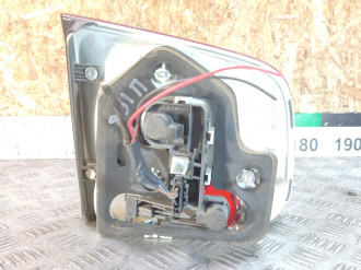 Фонарь задний внутренний правый Volkswagen Touareg 2002 2010