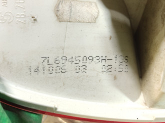 Фонарь задний внутренний левый Volkswagen Touareg 2002 2010