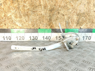 Петля багажника левая Volkswagen Touareg 2002 2010