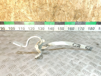 Петля багажника правая Volkswagen Touareg 2002 2010