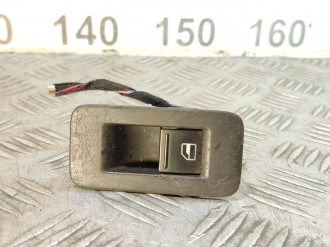 Кнопка стеклоподъемника Volkswagen Touareg 2002 2010