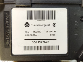 Моторчик стеклоподъемника правый задний Volkswagen Touareg 2002 2010