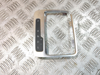 Рамка кулисы кпп Volkswagen Touareg 2010 2018