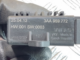 Блок электронный Volkswagen Touareg 2010 2018