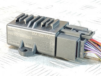 Блок электронный Volkswagen Touareg 2010 2018