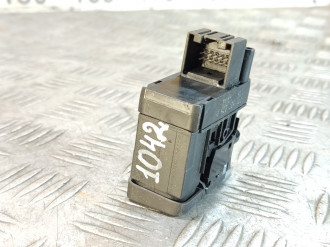 Кнопка стояночного тормоза Volkswagen Touareg 2010 2018