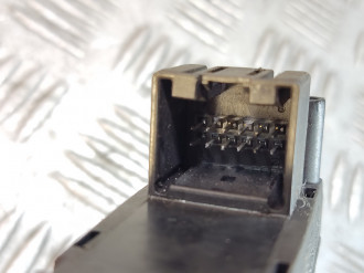 Кнопка стояночного тормоза Volkswagen Touareg 2010 2018