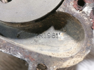 Насос водяной помпа Volvo 700 series 1984-1990