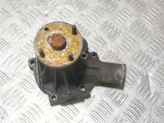 Насос водяной помпа Volvo 700 series 1984-1990