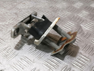 Петля двери задней правой верхняя Volvo 700 series 1984-1990