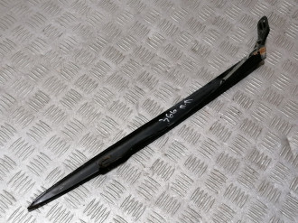 Поводок стеклоочистителя передний левый Vaz 2112 