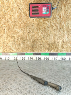 Поводок стеклоочистителя передний правый Vaz Granta  