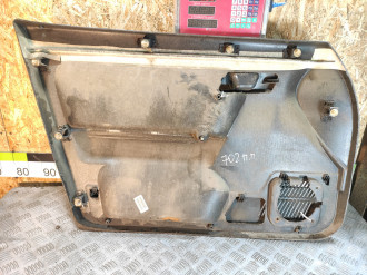 Обшивка двери передней правой Vaz 2112 